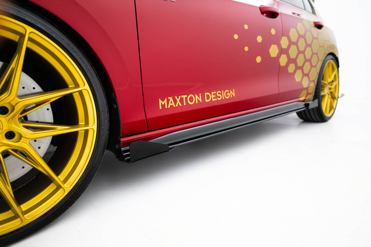 Maxton Design křidélka bočních difuzorů pro Volkswagen Golf GTE Mk8, Mk8 Facelift, černý lesklý plast ABS