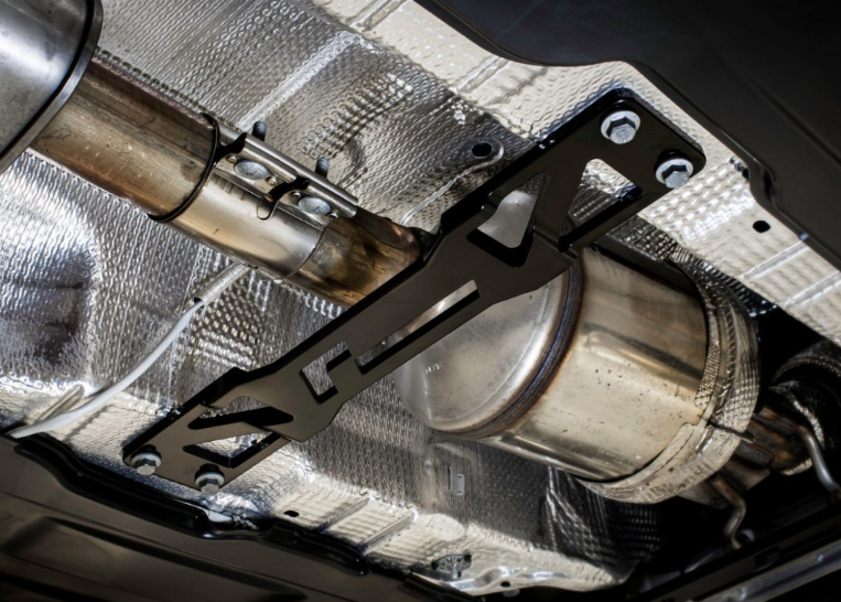 Racingline podvozková rozpěra pro vozy platformy MQB, umístění středová rozpěra - Audi