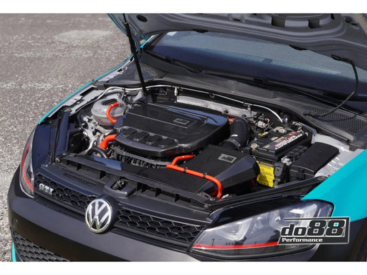 do88 karbonový kryt motoru pro Audi