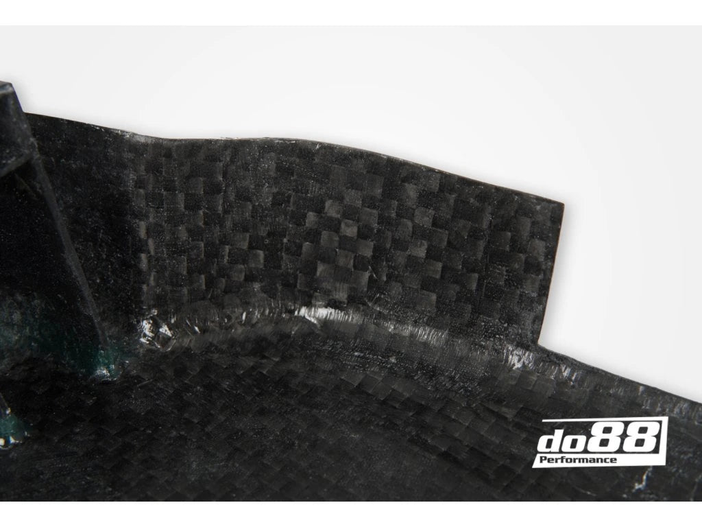 do88 karbonový kryt motoru pro Audi