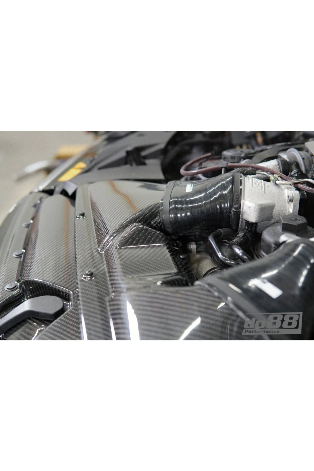 DO88 karbonové sání pro Audi RS6 a RS7 C8