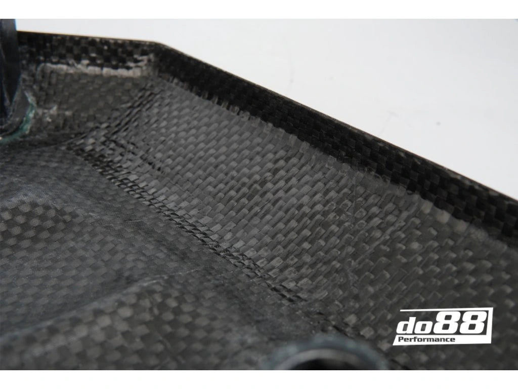 do88 karbonový kryt motoru pro Audi