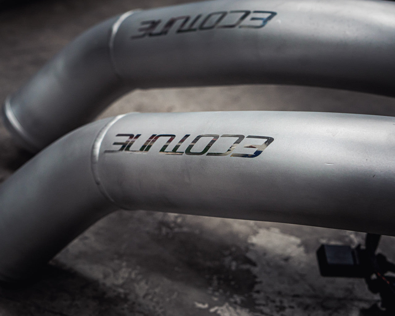 Ecotune EA888.3 4portová závodní hlava a sada turbodmychadla - pouze pro pravostranné řízení