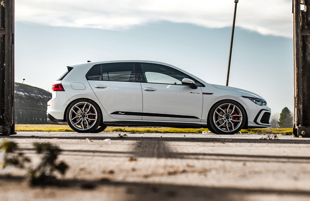 Racingline sportovní pružiny se snížením cca 20 mm pro VW Golf 8 GTI/GTD