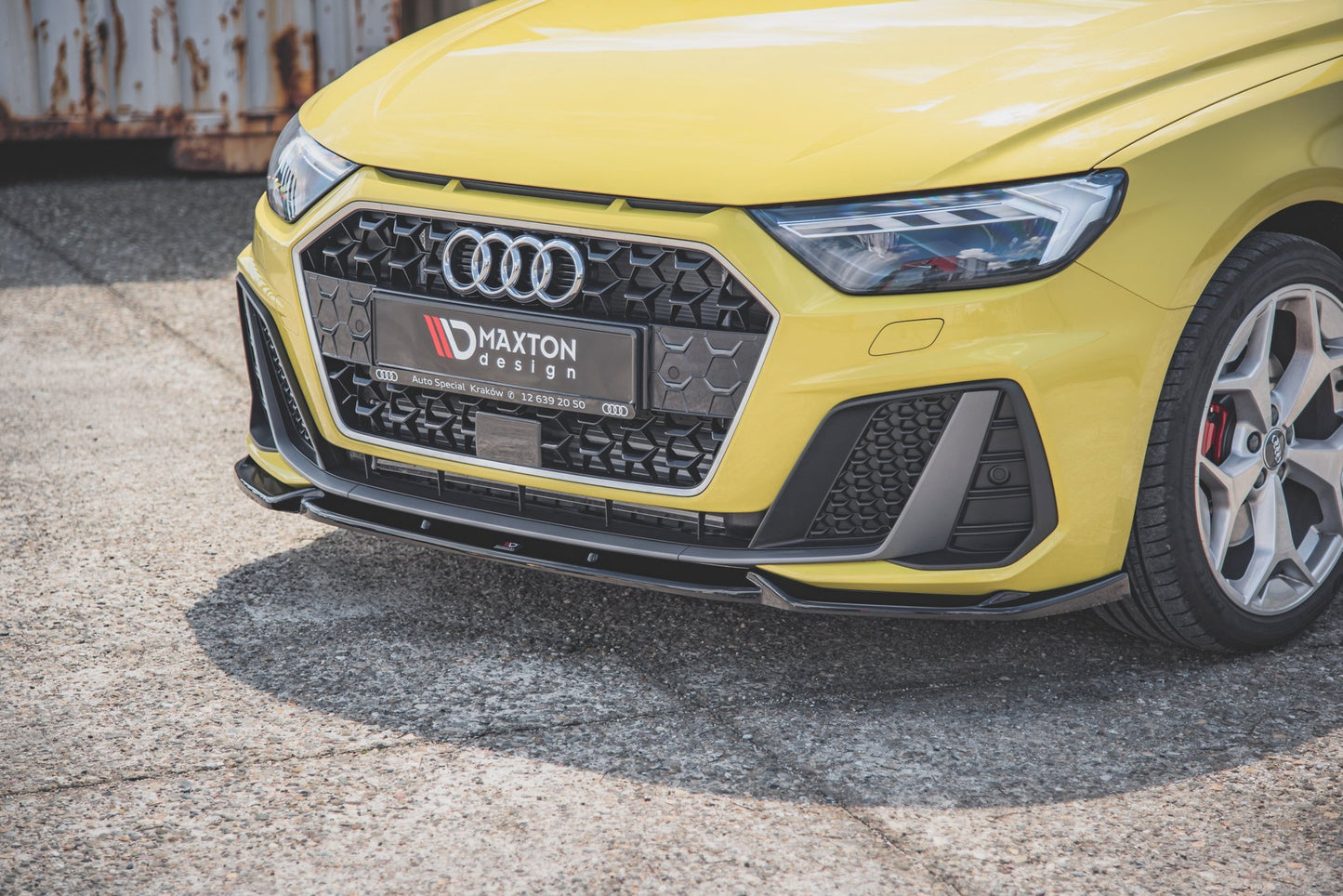 Maxton Design spoiler pod přední nárazník ver.3 pro Audi A1 GB, různé povrchové úpravy