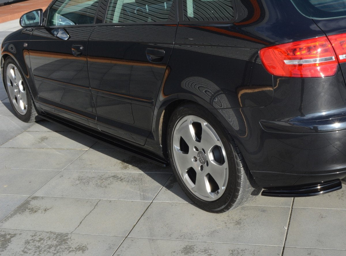 Maxton Design difuzory pod boční prahy pro Audi A3 8P, černý lesklý plast ABS