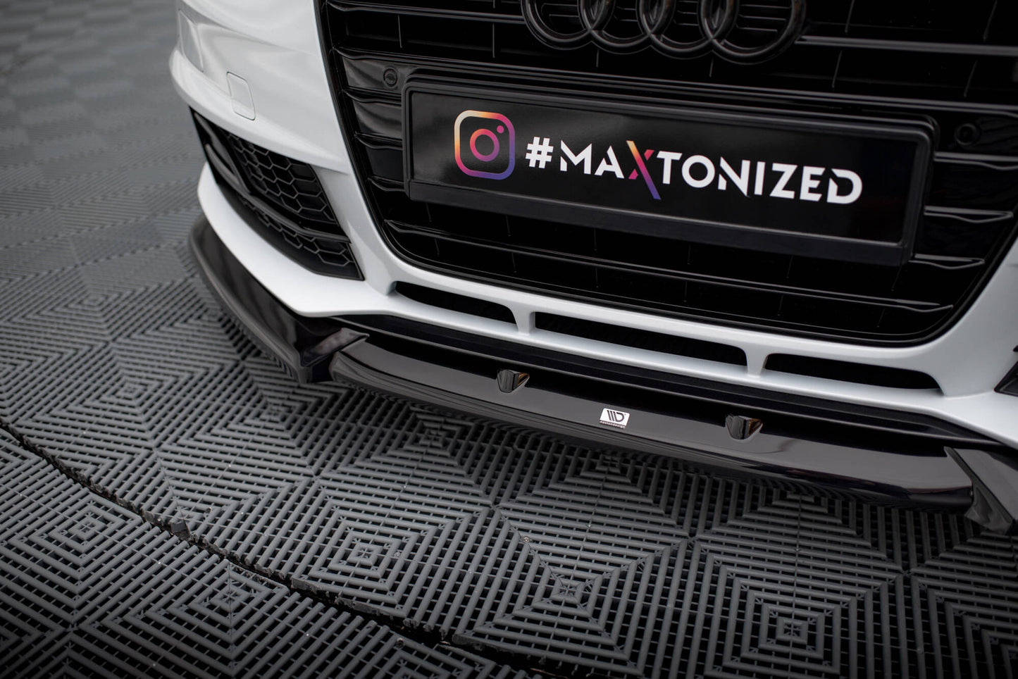 Maxton Design spoiler pod přední nárazník pro Audi A4 B8 Competition Facelift, černý lesklý plast ABS, Avant