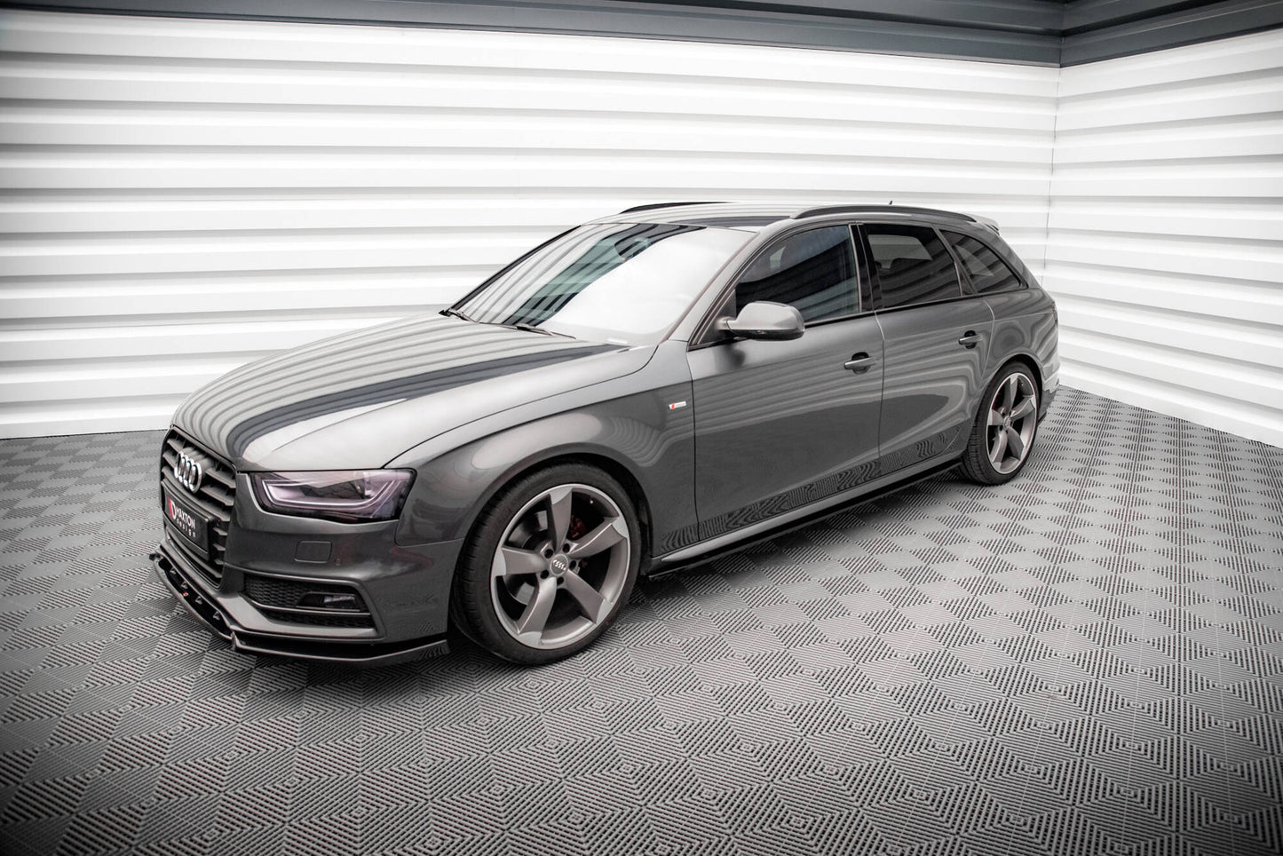 Maxton Design difuzory pod boční prahy ver.2 pro Audi A4 B8, B8 FL, černý lesklý plast ABS, Sedan/Avant