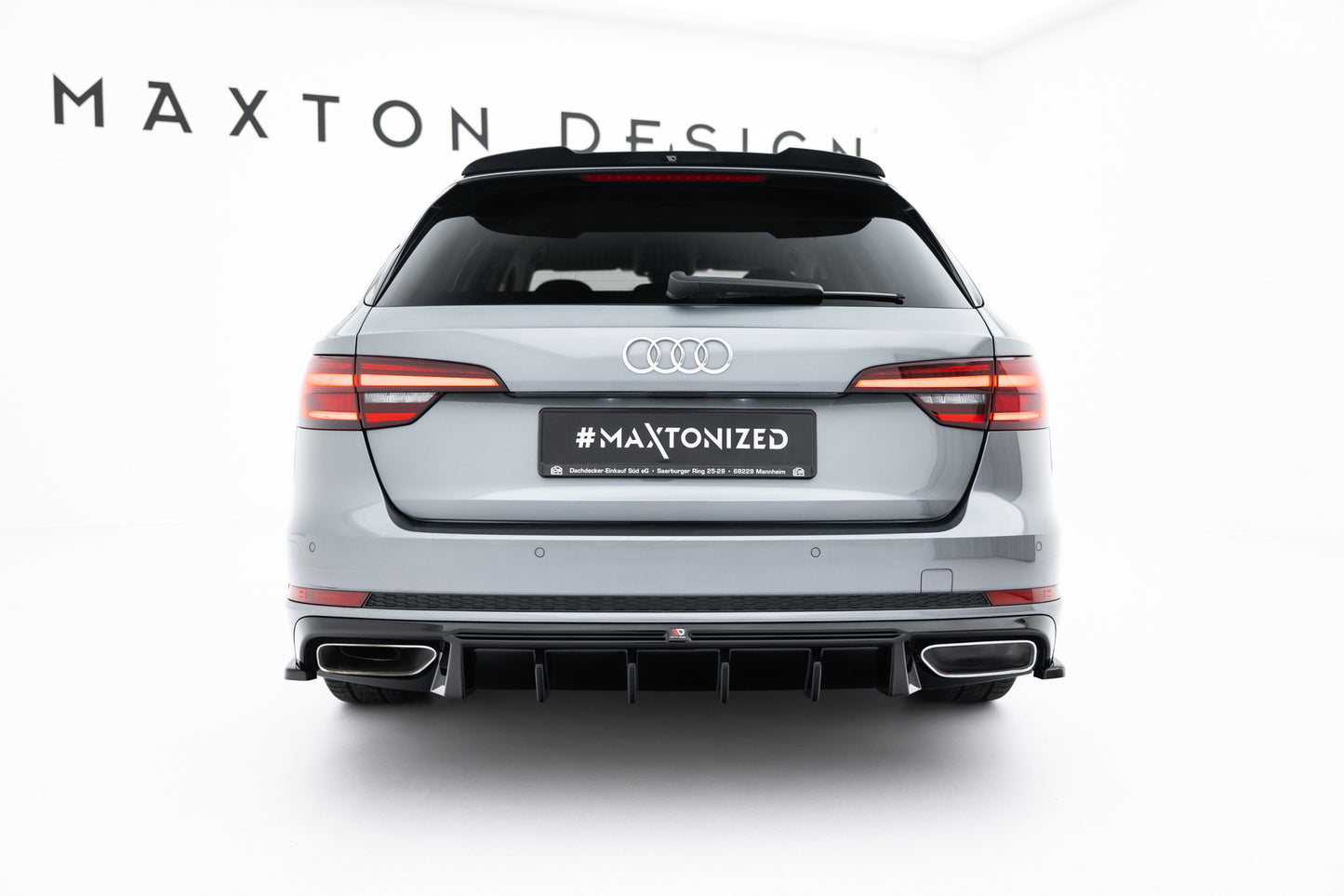 Maxton Design vložka zadního nárazníku pro Audi A4 B9, černý lesklý plast ABS, Avant / Sedan, vč. S-Line