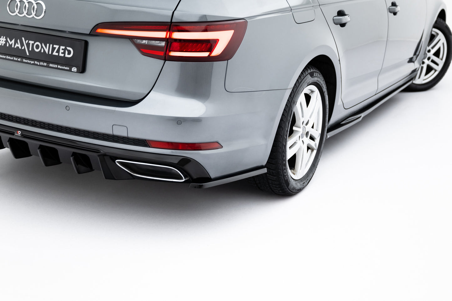 Maxton Design boční difuzory pod zadní nárazník pro Audi A4 B9, černý lesklý plast ABS, Avant / Sedan, vč. S-Line