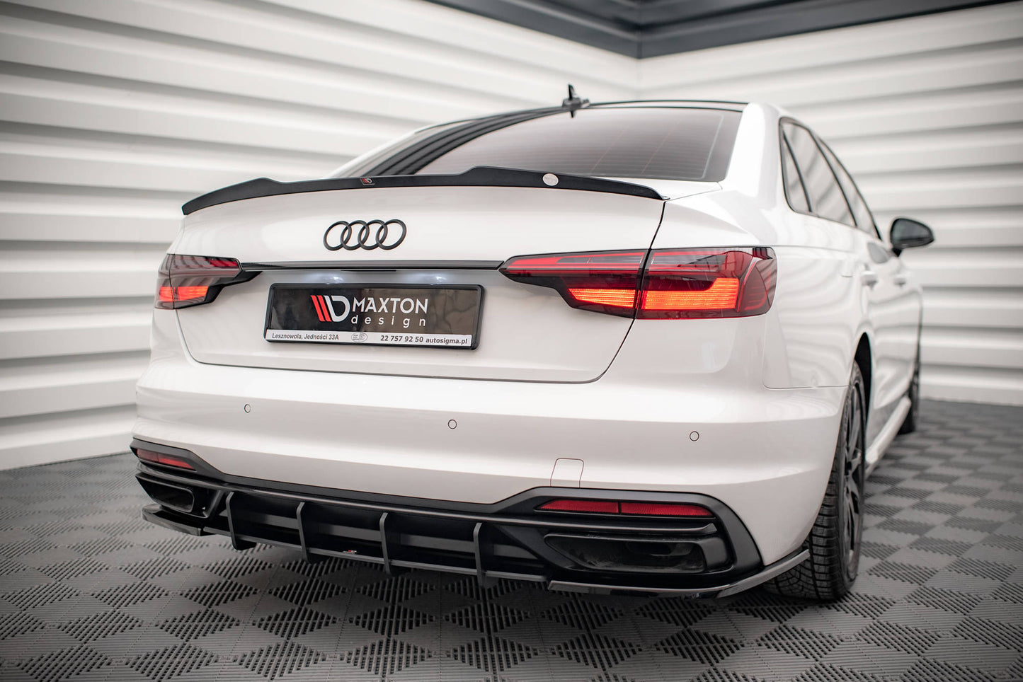 Maxton Design prodloužení spoileru pro Audi A4 B9 FL, černý lesklý plast ABS