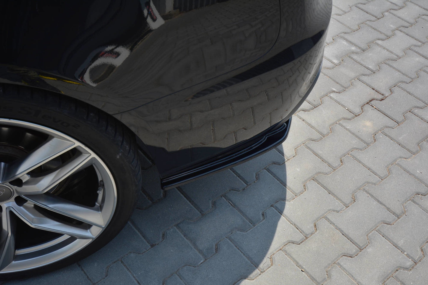 Maxton Design boční difuzory pod zadní nárazník pro Audi A5 8T, černý lesklý plast ABS, facelift, S-Line, Sportback