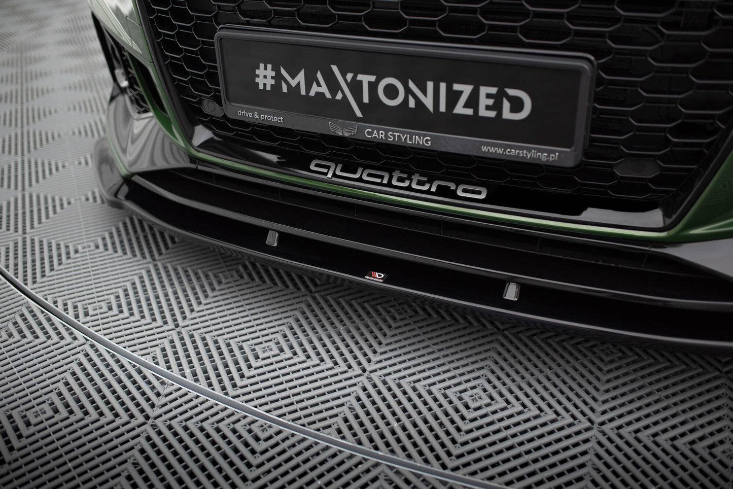 Maxton Design spoiler pod přední nárazník ver.1 pro Audi RS4 B9, černý lesklý plast ABS