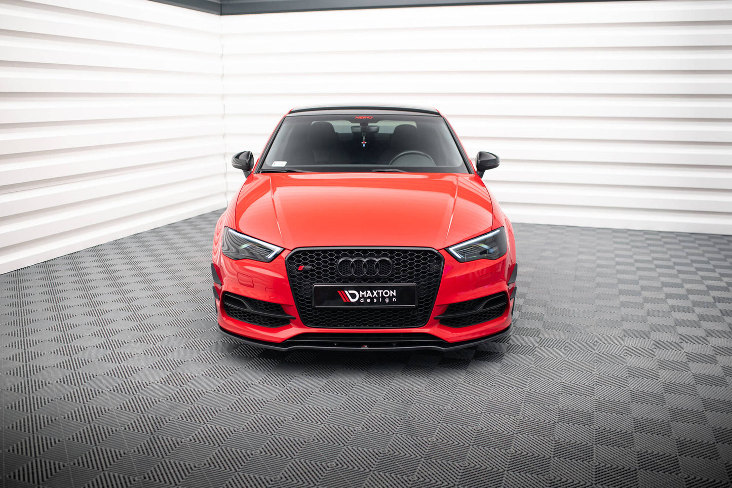 Maxton Design přítlačná křidélka předního nárazníku pro Audi A3 8V, S-Line