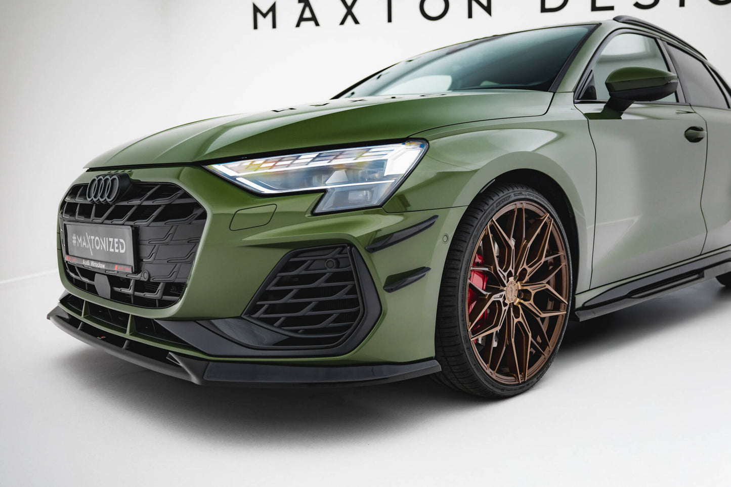 Maxton Design přítlačná křidélka předního nárazníku pro Audi A3 8Y Facelift, S-Line / S-Line Sedan