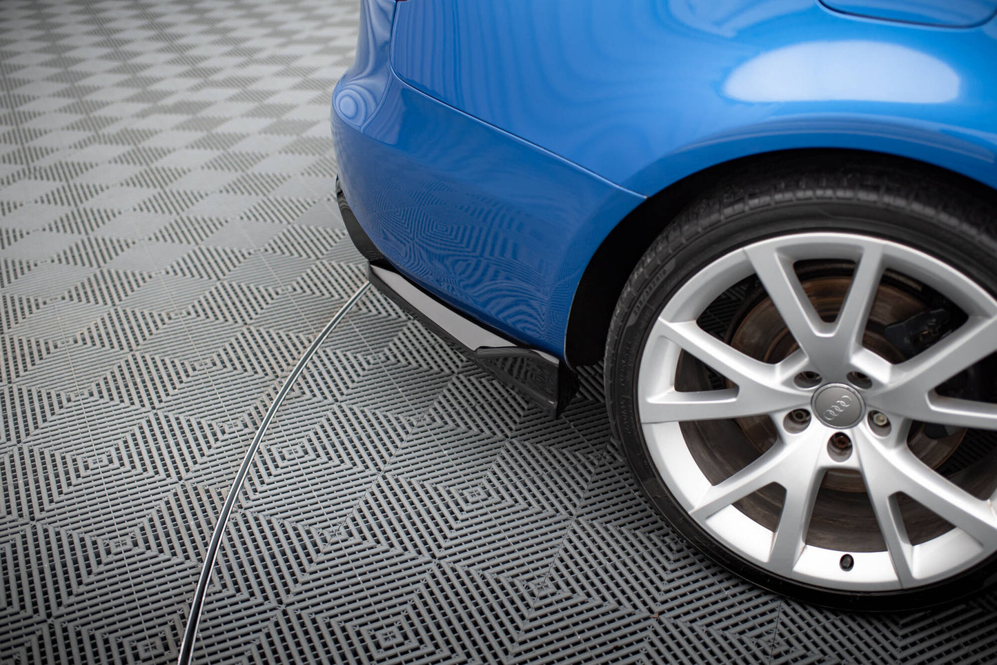 Maxton Design boční difuzory pod zadní nárazník ver.2 pro Audi S4 B8, černý lesklý plast ABS, Sedan