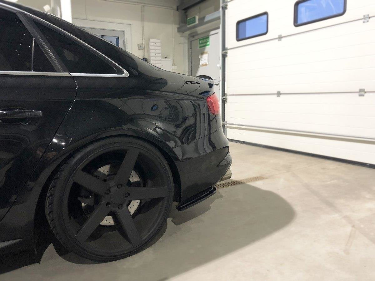 Maxton Design boční difuzory pod zadní nárazník pro Audi S4 B8 Facelift, černý lesklý plast ABS