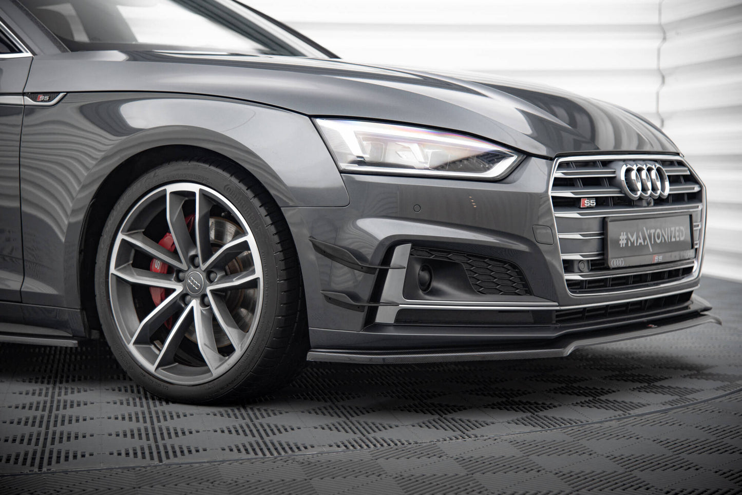 Maxton Design přítlačná křidélka předního nárazníku pro Audi A5 F5, S-line Coupe/S-line Sportback