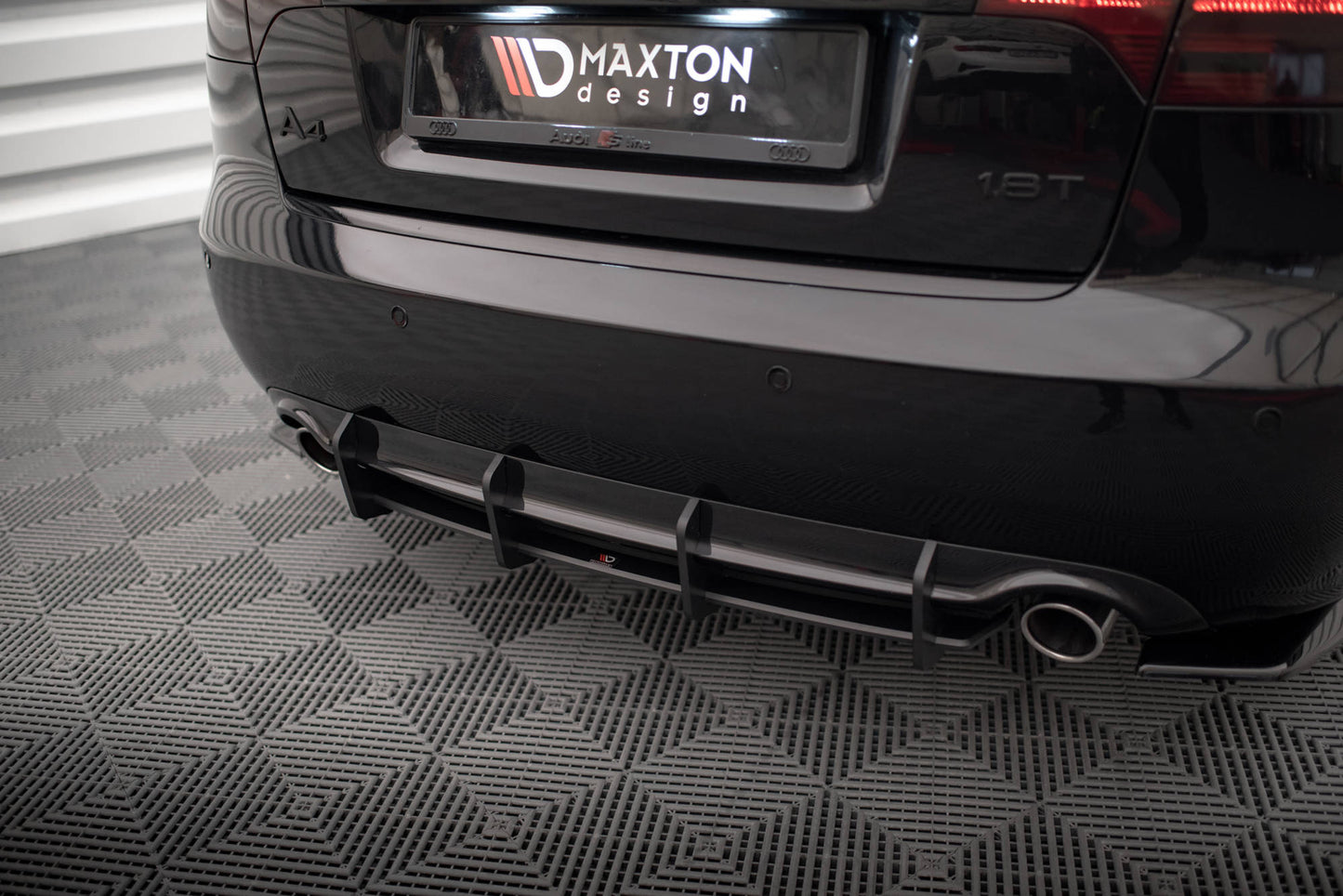 Maxton Design "Street Pro" difuzor zadního nárazníku pro Audi A4 B7, plast ABS bez povrchové úpravy, S-Line