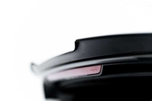 Maxton Design prodloužení spoileru ver.1 pro Volkswagen Golf Mk8, černý lesklý plast ABS