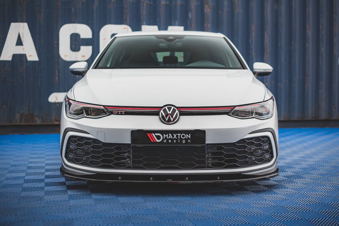Maxton Design spoiler pod přední nárazník pro Volkswagen Golf GTD Mk8, černý lesklý plast ABS