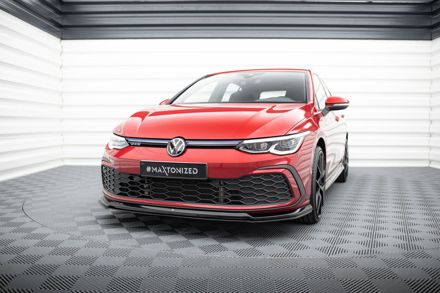 Maxton Design spoiler pod přední nárazník ver.6 pro Volkswagen Golf GTD Mk8, černý lesklý plast ABS