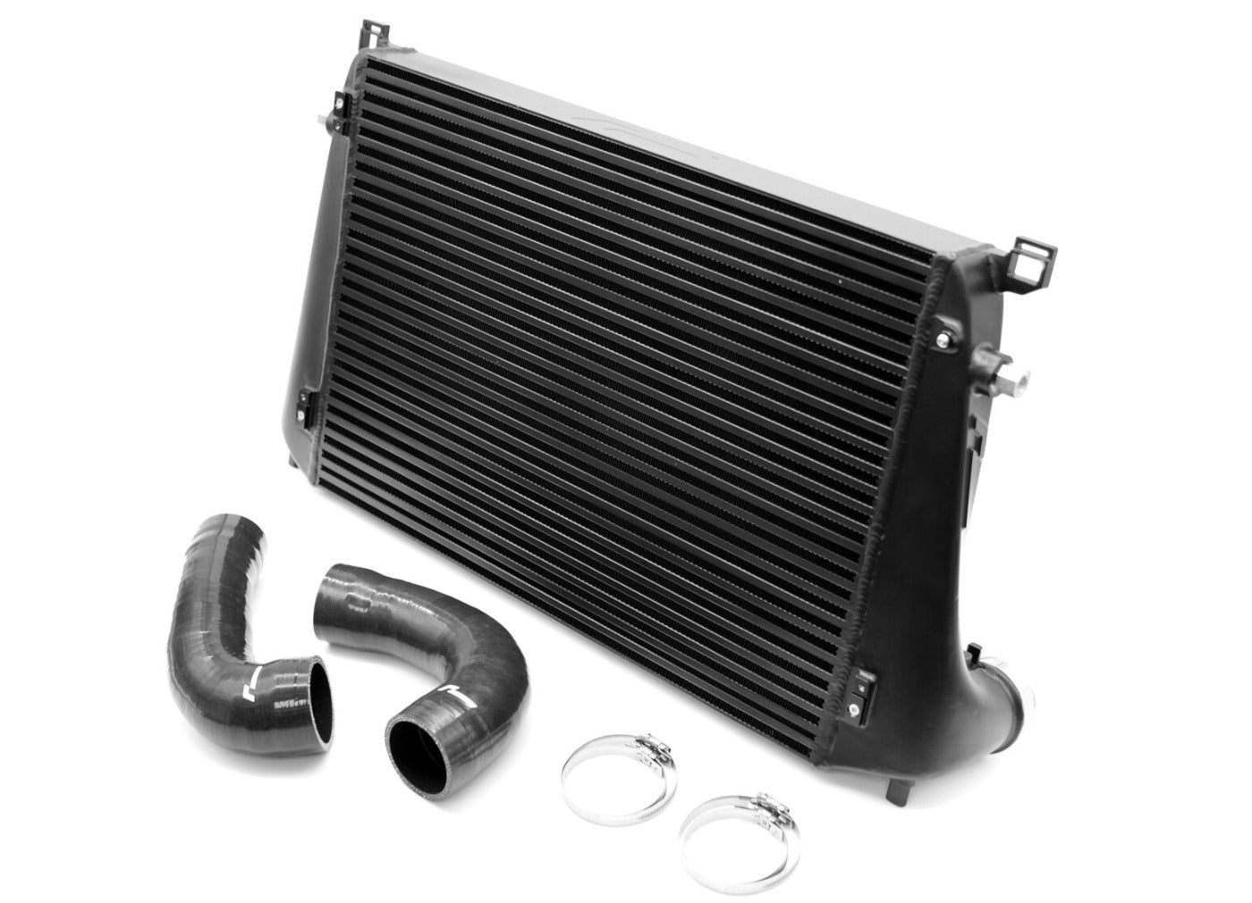 Racingline high performance intercooler s vedením pro vozy platformy MQB EVO s motory 2.0 TSI EA888 Gen4 - Audi