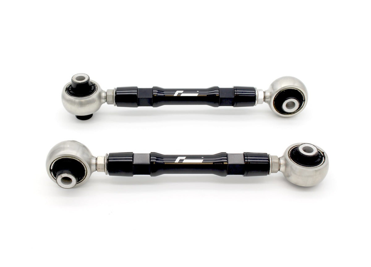 Racingline nastavitelná zadní vlečná ramena pro Audi