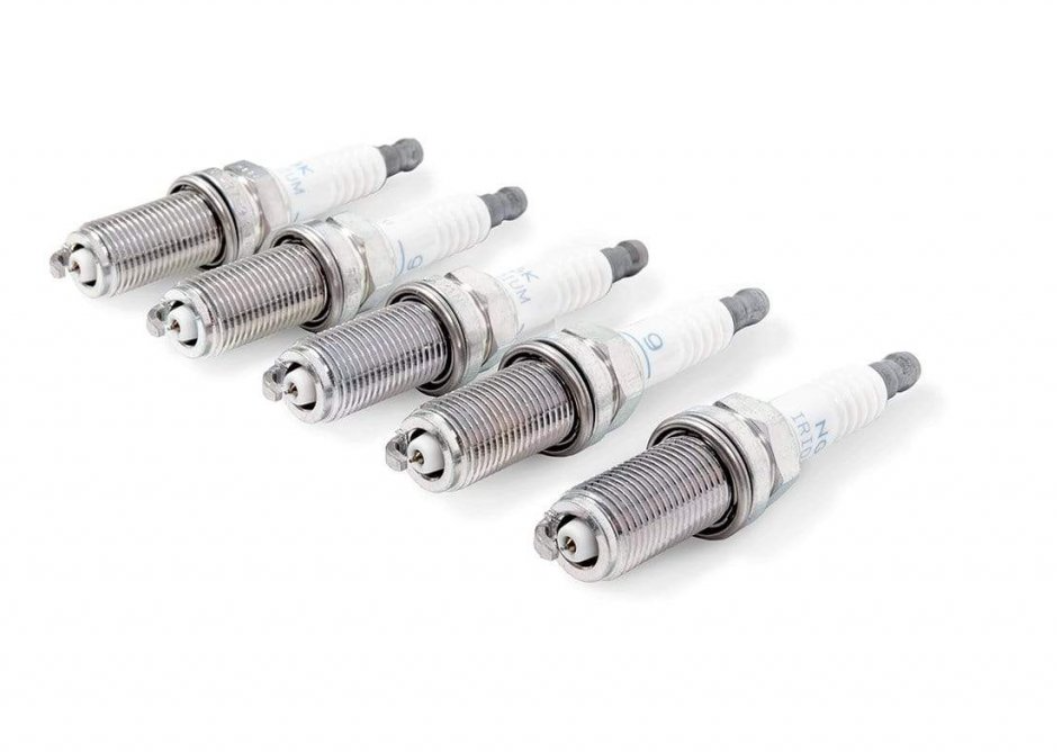 NGK Racing sportovní svíčky Audi RS3 8V/TTRS 8S DAZA/DNWA
